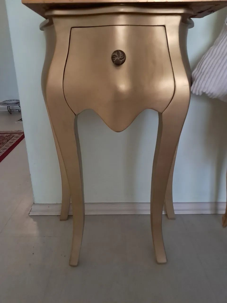 Bombê dourada  - Foto 2