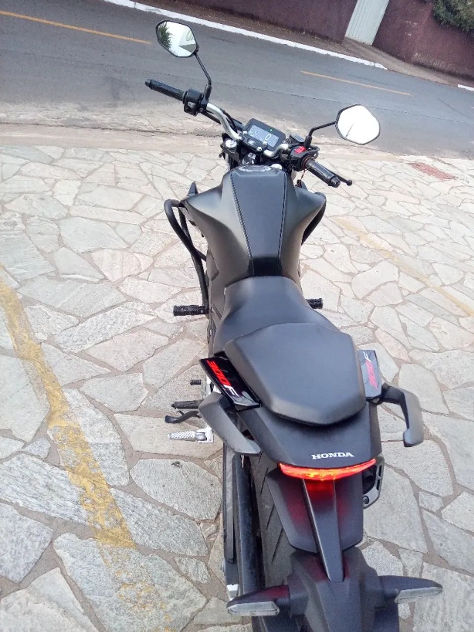 Honda CB 300f ano 2023 - Foto 4