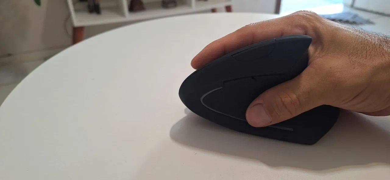 Mouse APP-TECH MWE600 sem fio ergonômico - funcionando perfeitamente - Foto 3