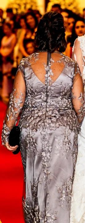 Vestido de festa em renda cinza - Foto 4