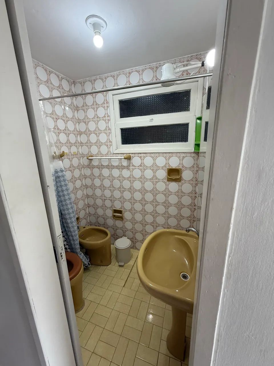 Apto 3 dormitórios 2 banheiros garagem ares splits internet  - Foto 9