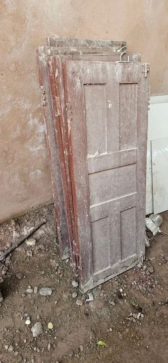 Porta de madeira em ótimo estado - Foto 6