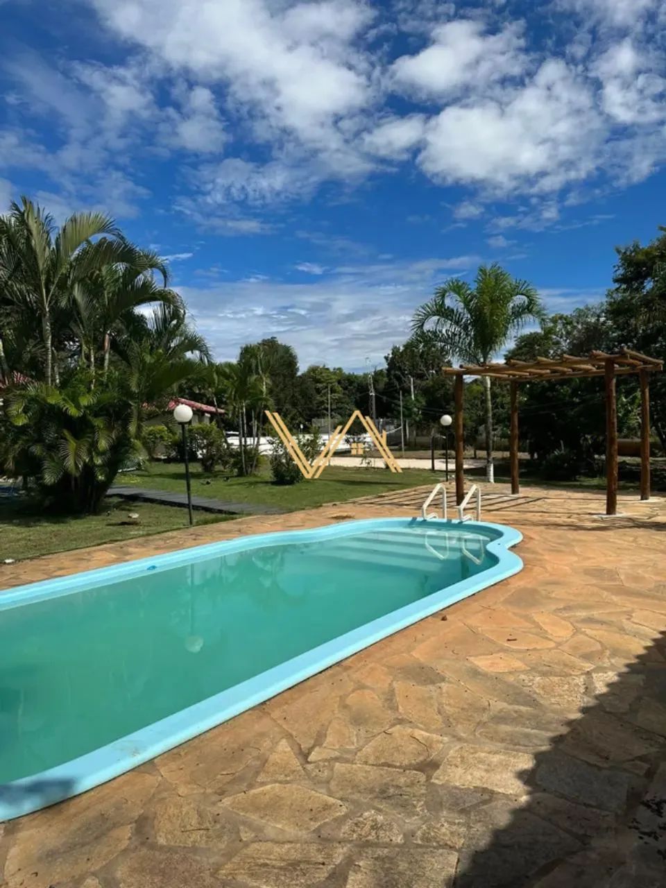 VENDO RANCHO no Corumbá IV, mobiliado, 16 km do posto medalhão, área de lazer completa - Foto 3