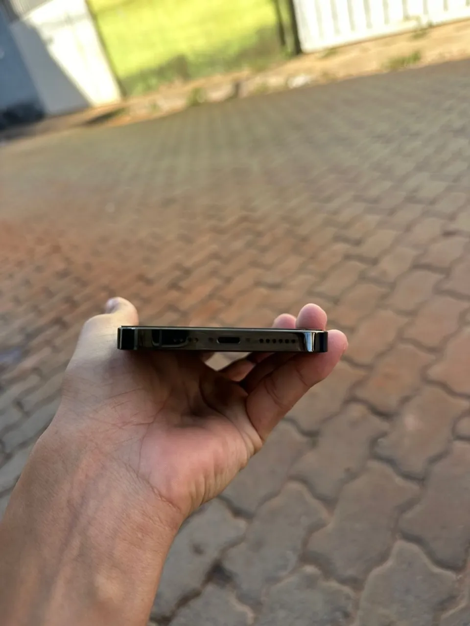 iPhone 14 Pro Max muito novo! Tem caixa do celular, nunca aberto!