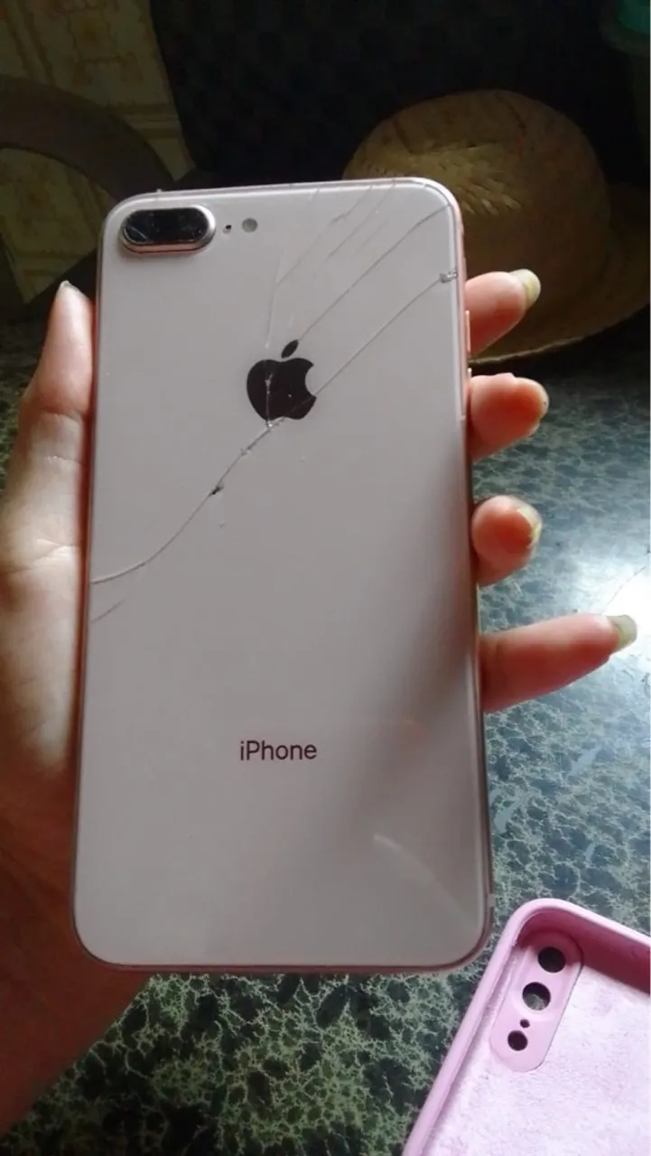 iPhone 8 Plus - 64GB - Rosa