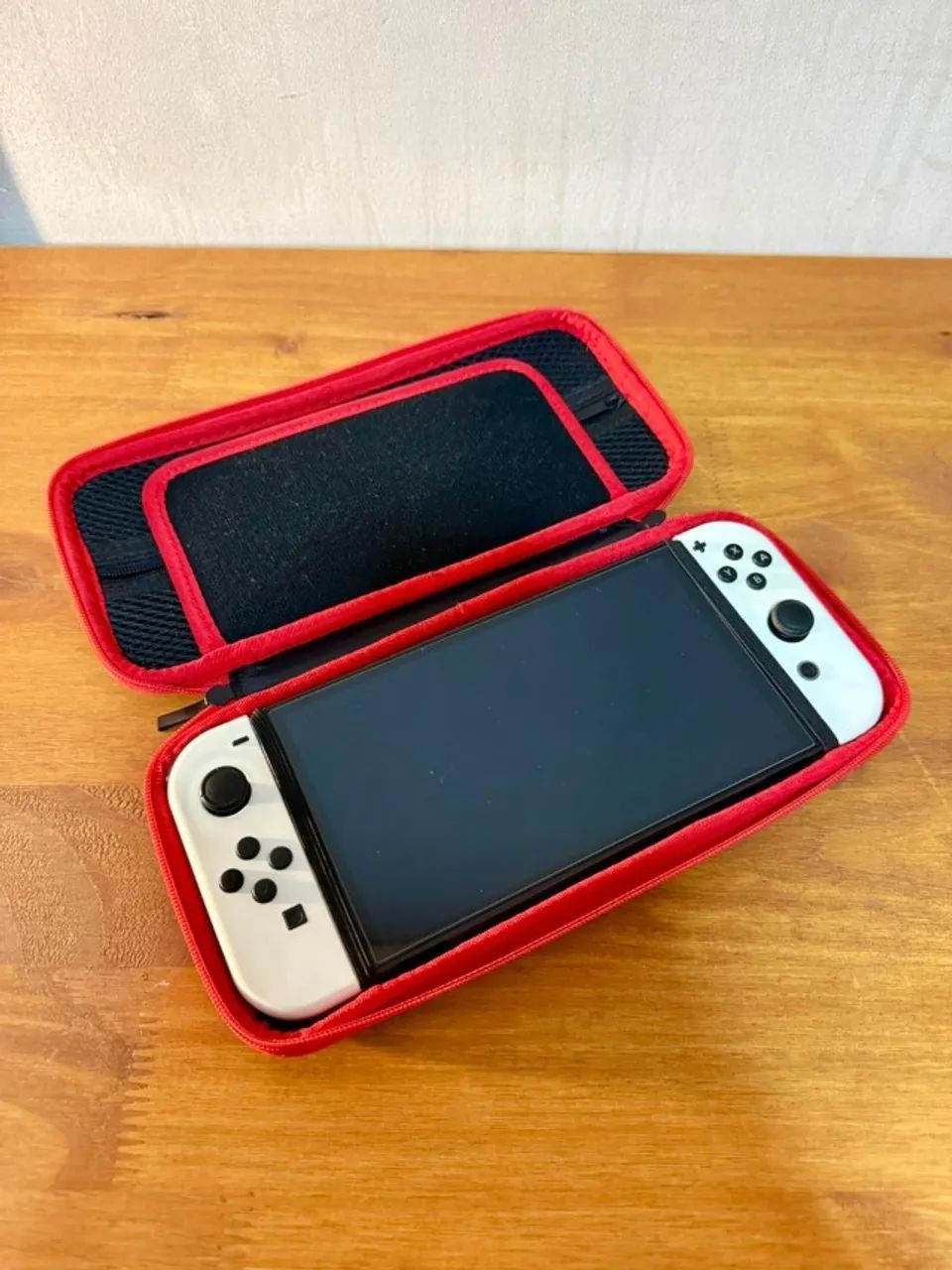 Nintendo Switch OLED | Completo c/Caixa, película e Case | Impecável - Foto 4