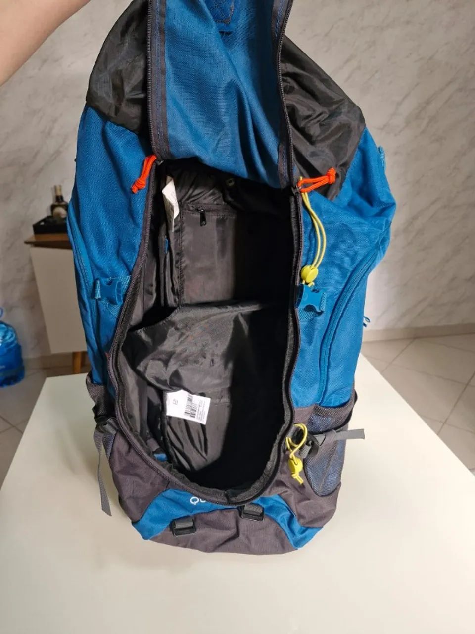 Mochila 60L marca QUECHUA excelente estado. - Foto 4