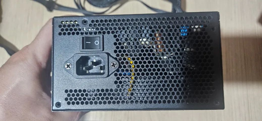 Fonte Corsair TX550M - Foto 3
