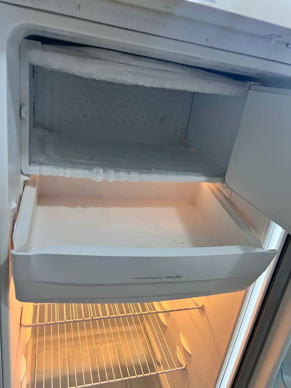 Geladeira eletrolux