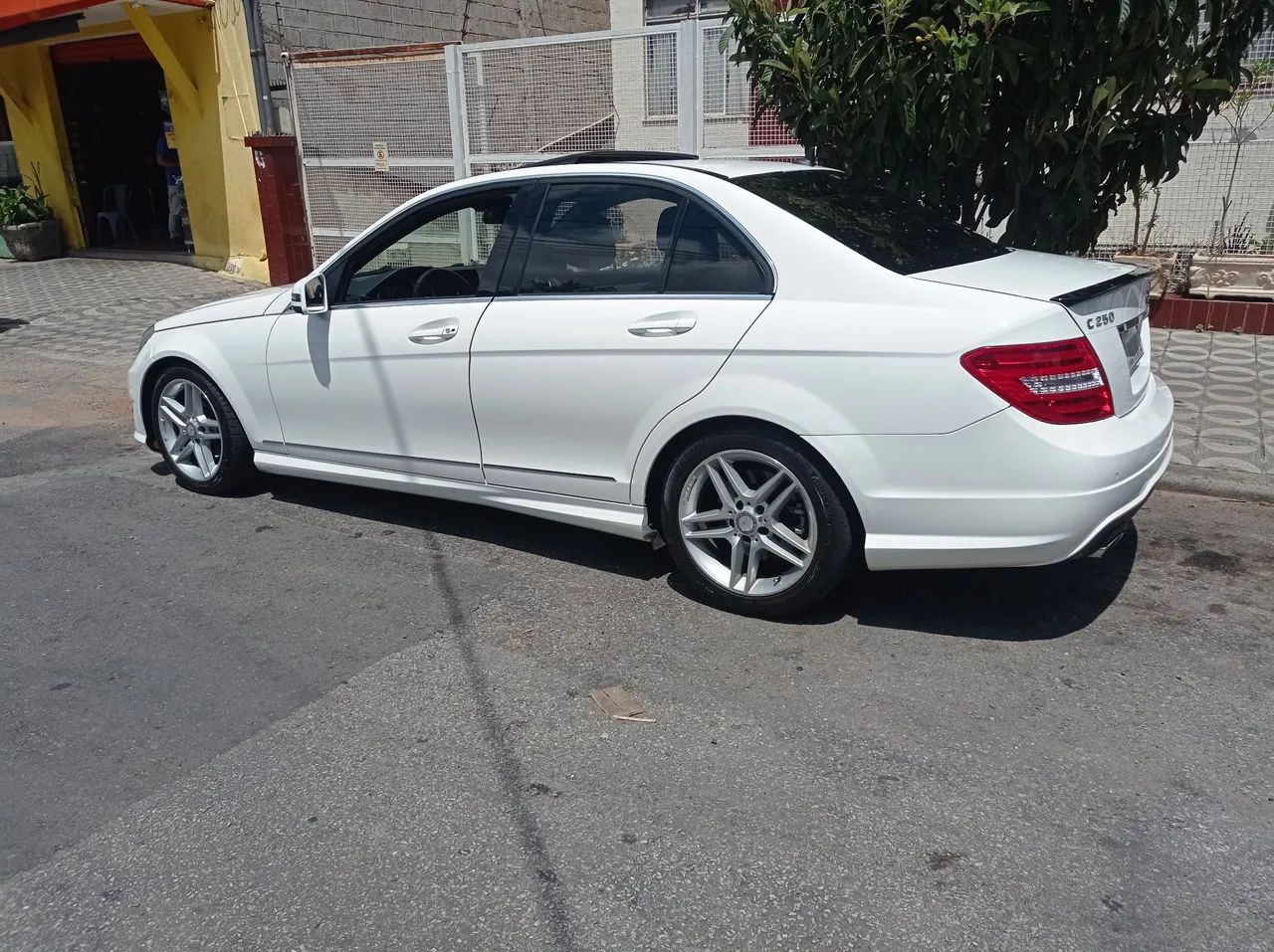Mercedes-Benz C-250 CGI Sport 1.8 16V Aut. 2014