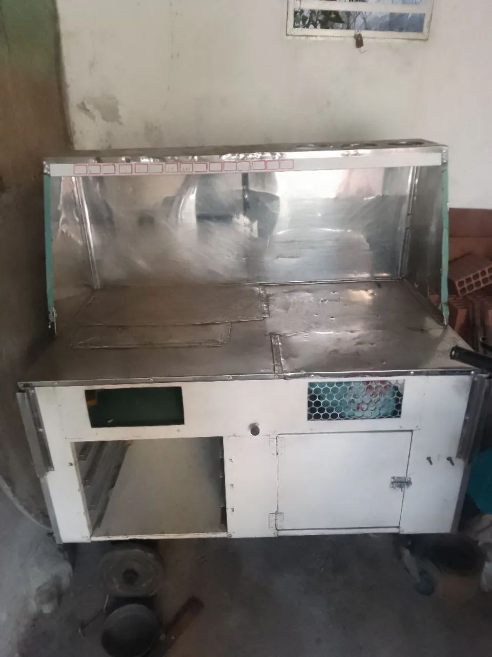 Vendo carrinho de cachorro quente completo 