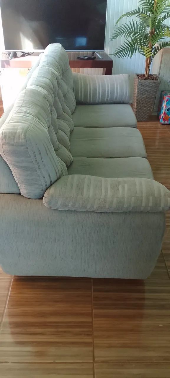 Sofá 3 lugares.  - Foto 2
