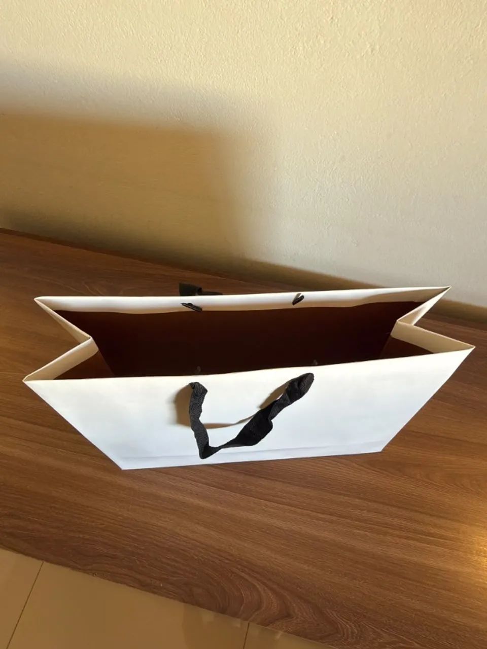Sacola de papel premium com alça de gorgurão - Foto 2
