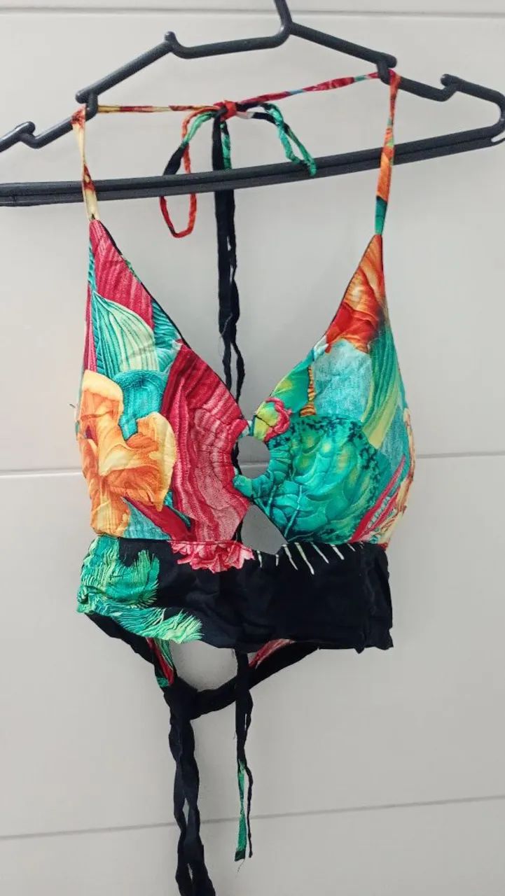 Lote com 30 peças de roupas variadas - Foto 5