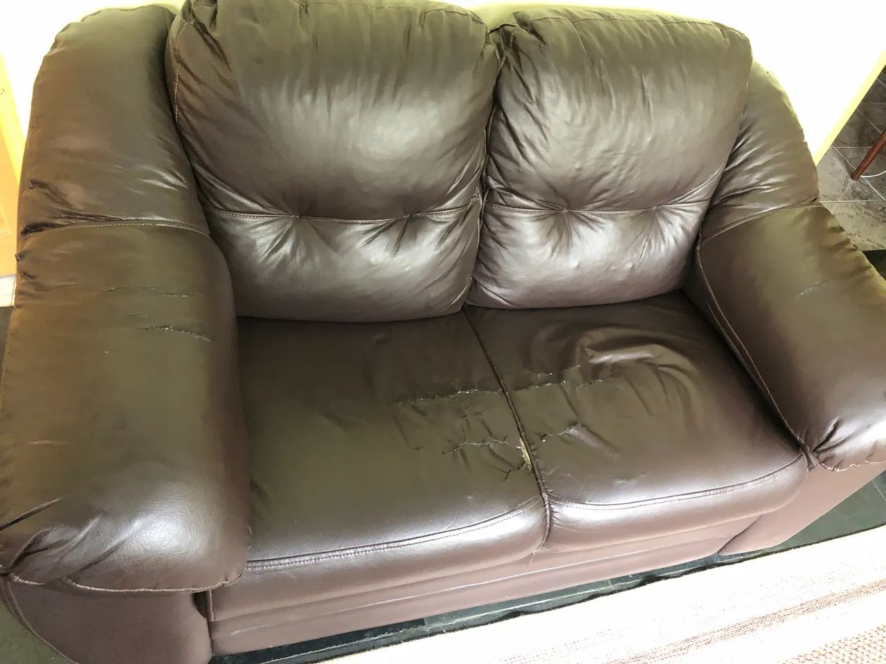 Sofá Couro65204303097218120