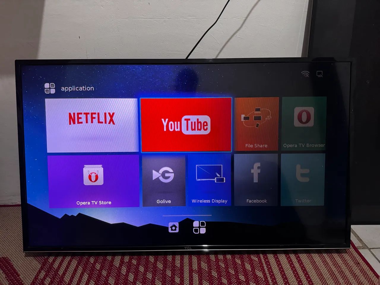 TCL 48? Smart TV - funcionando 