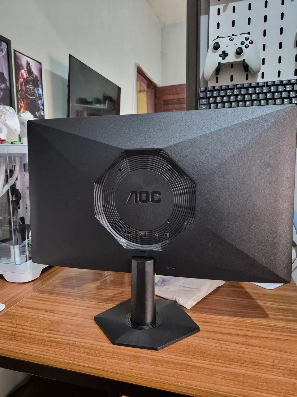 Monitor gamer AOC 24" - Foto 3