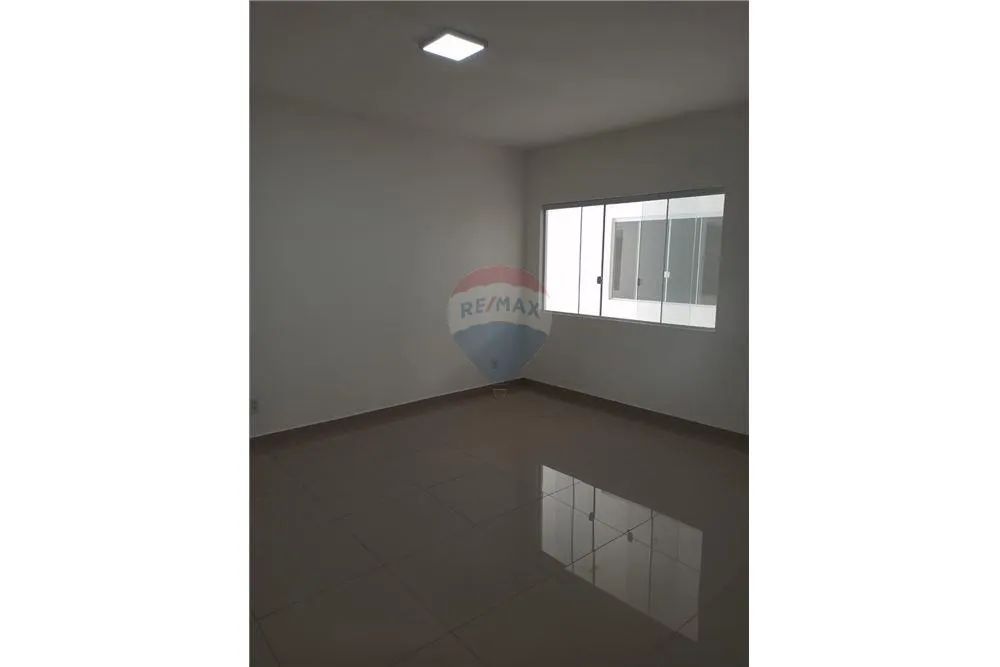 Sala comercial ao lado do MC Donald's incluso IPTU, água e energia - Foto 4