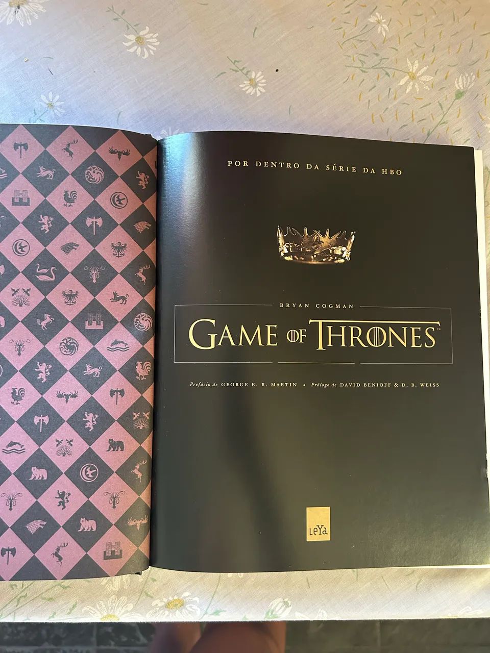 Livro Game Of Thrones - Foto 2