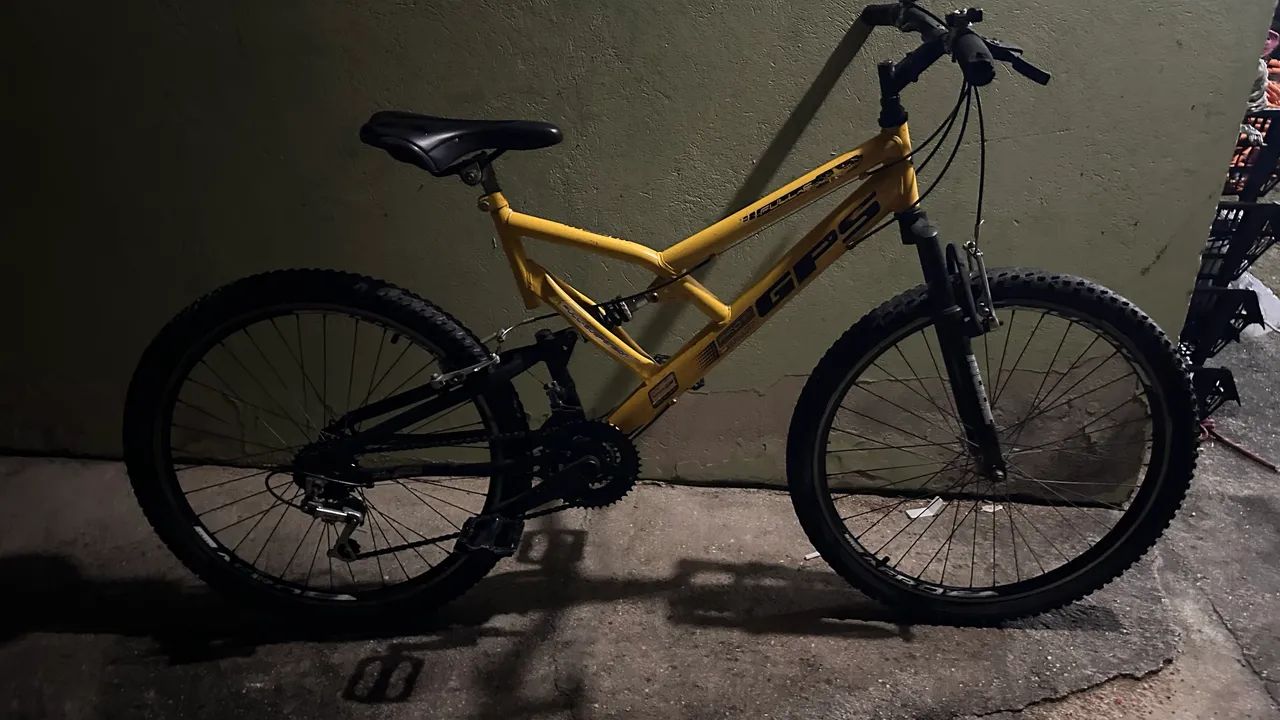 Bicicleta GPS Aro 26 Full Suspension Amarela  - Foto 2
