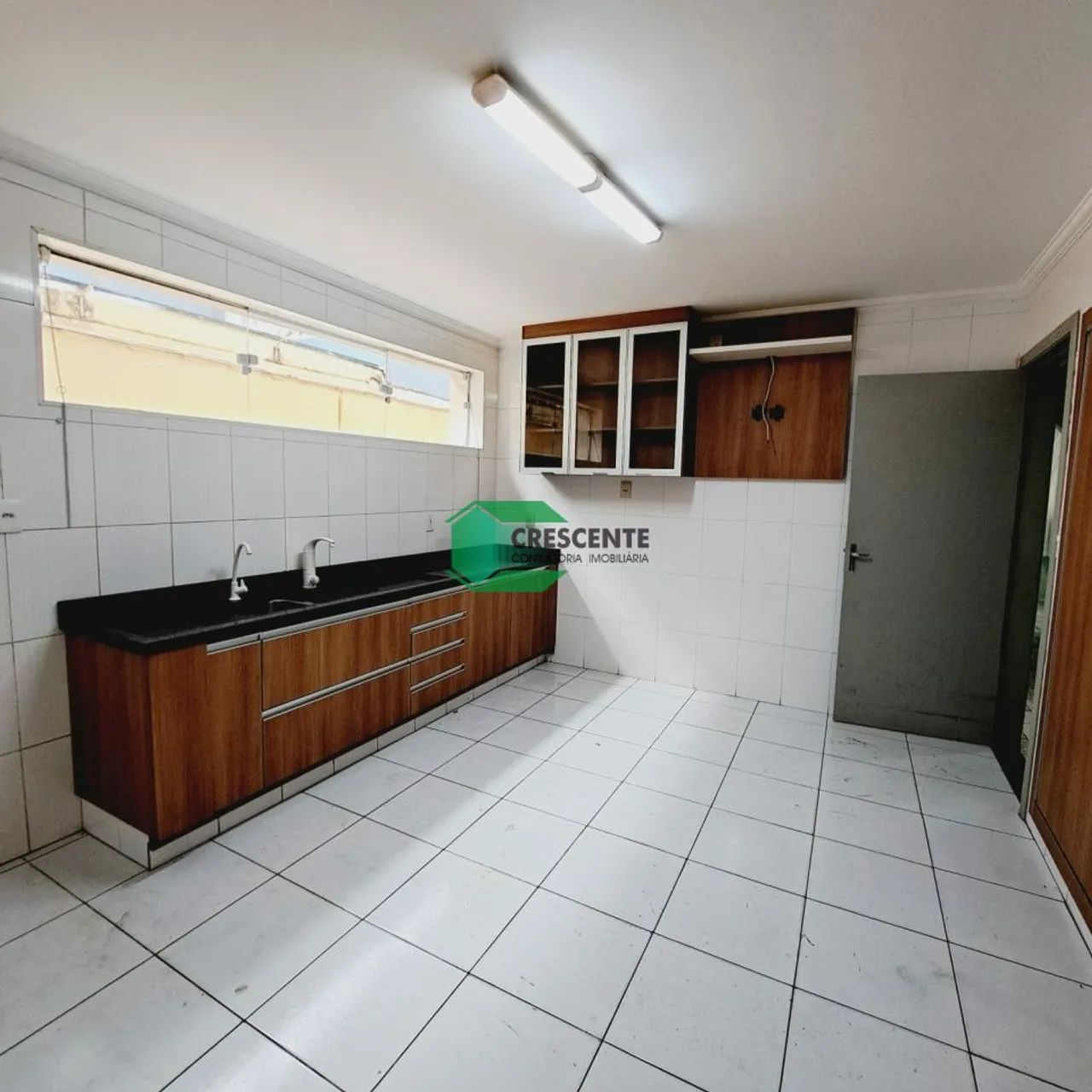 Casa térrea próximo a Prefeitura!!! - Foto 4