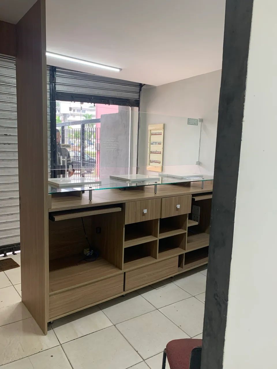 Balcão feito todo em MDF PLANEJADO  - Foto 3