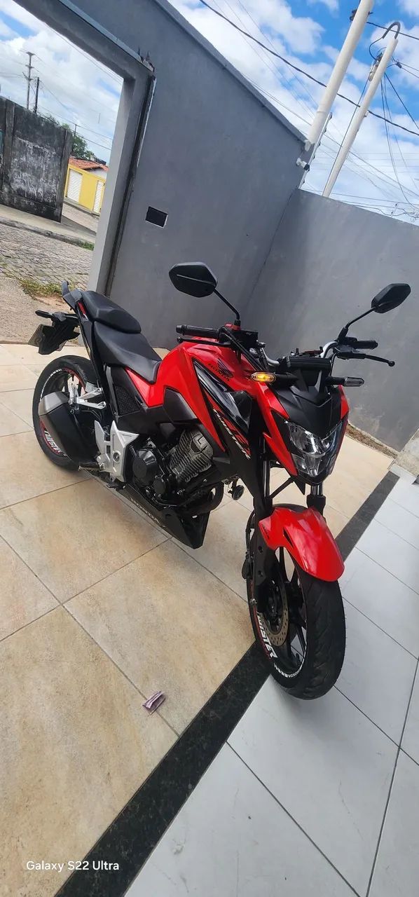 Vendo cb 300
