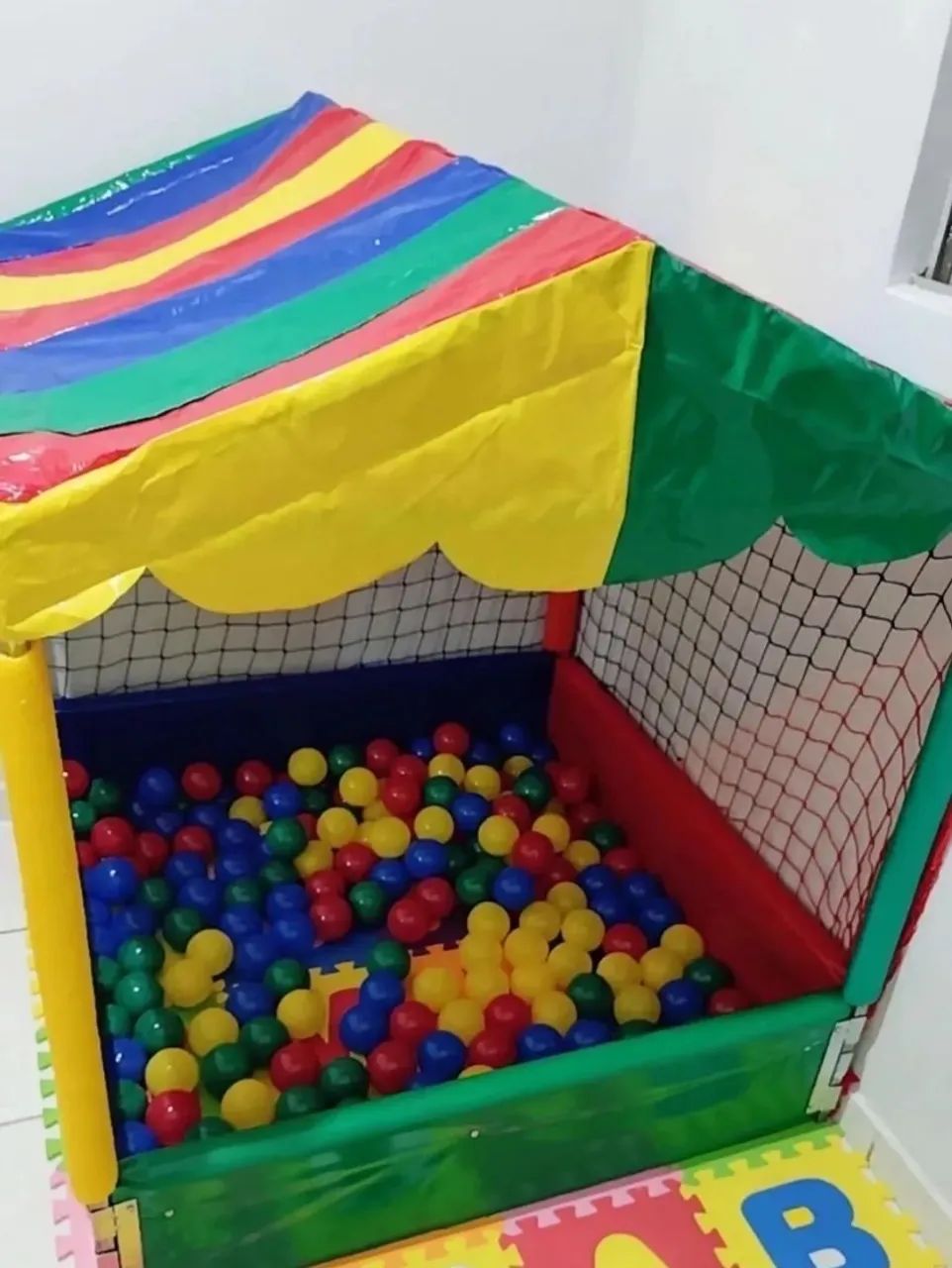 Piscina de bolinhas 