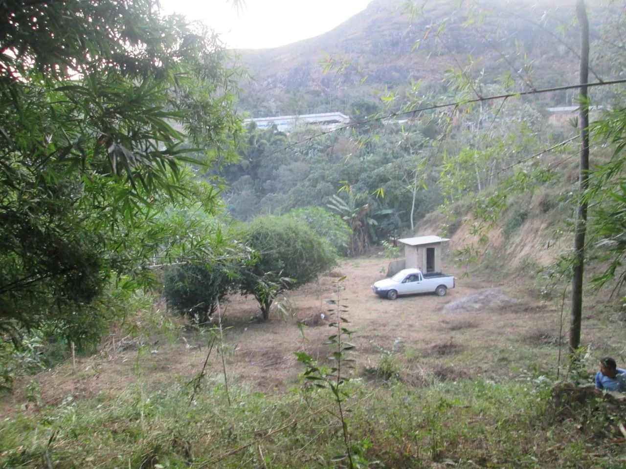 Mini sítio com nascente em Areal RJ 