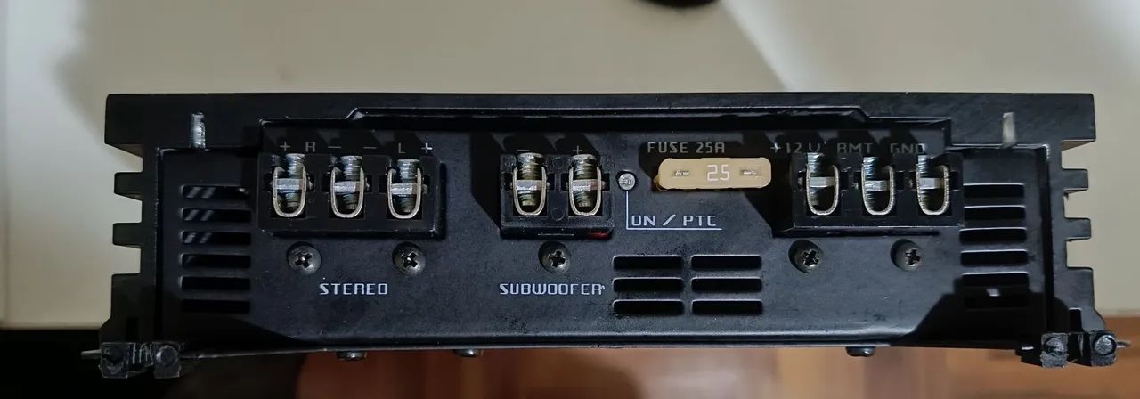 Módulo Falcon Evolution HS 960. 3EHX 450WRMS - Ótimo estado pouco usado. - Foto 4