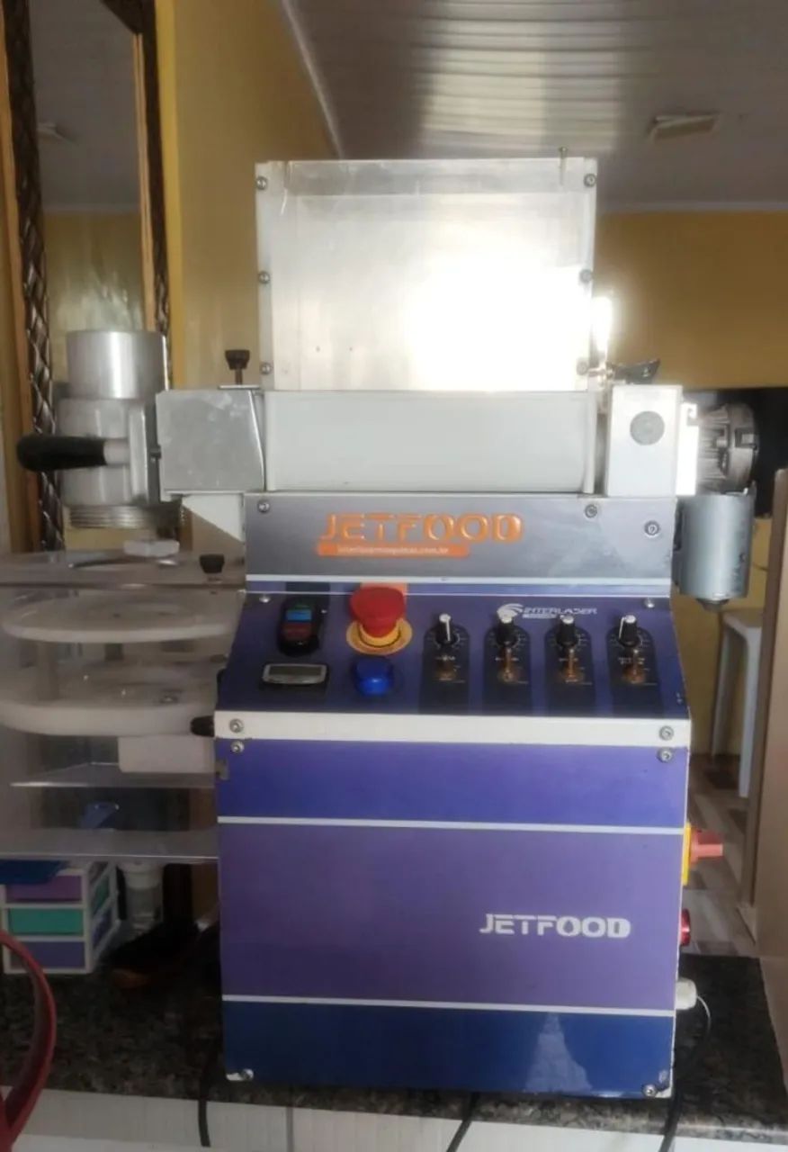 Máquina de salgados completa 