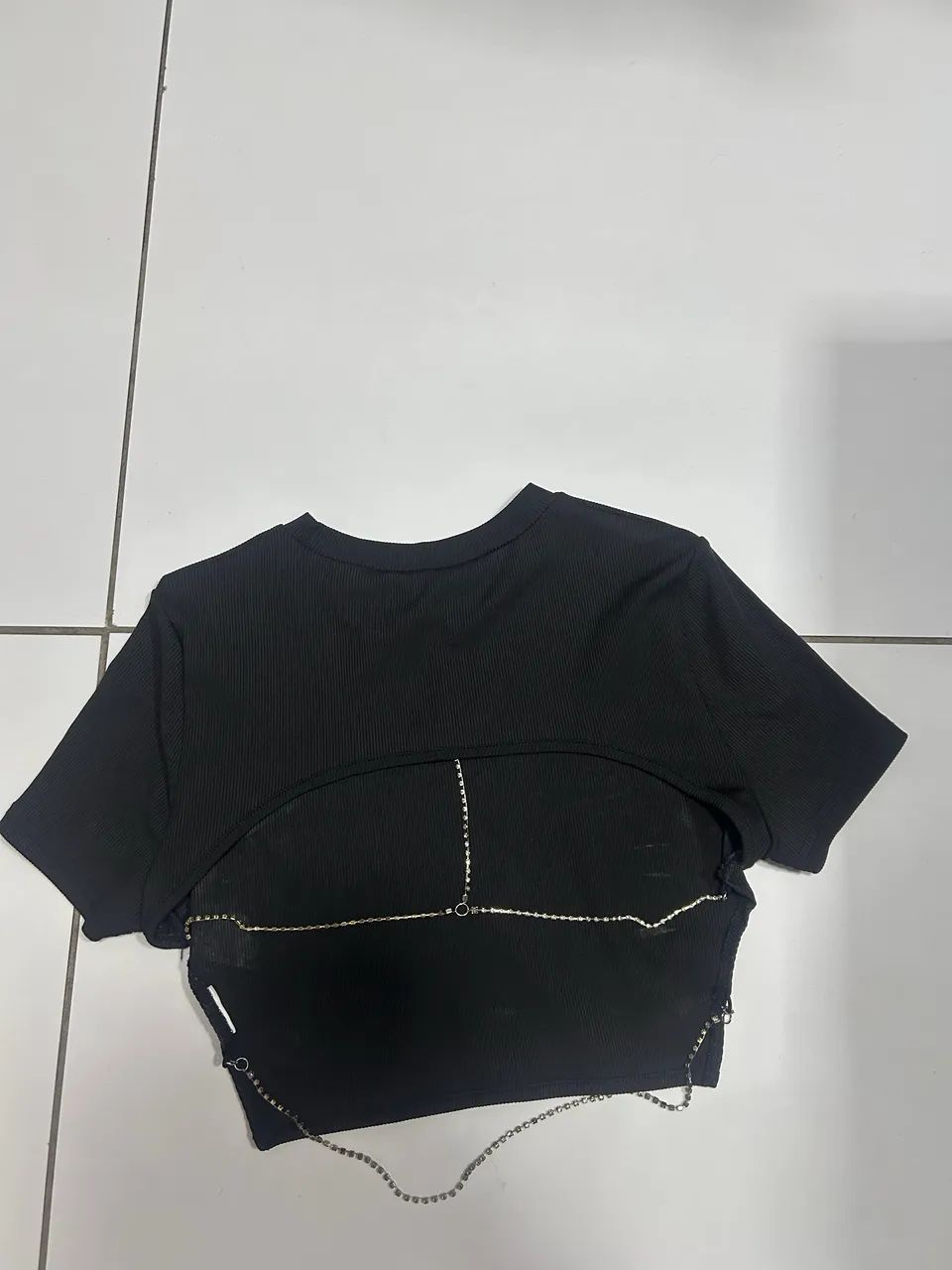 CROPPED SHEIN COSTA ABERTA COM BRILHO - Foto 2