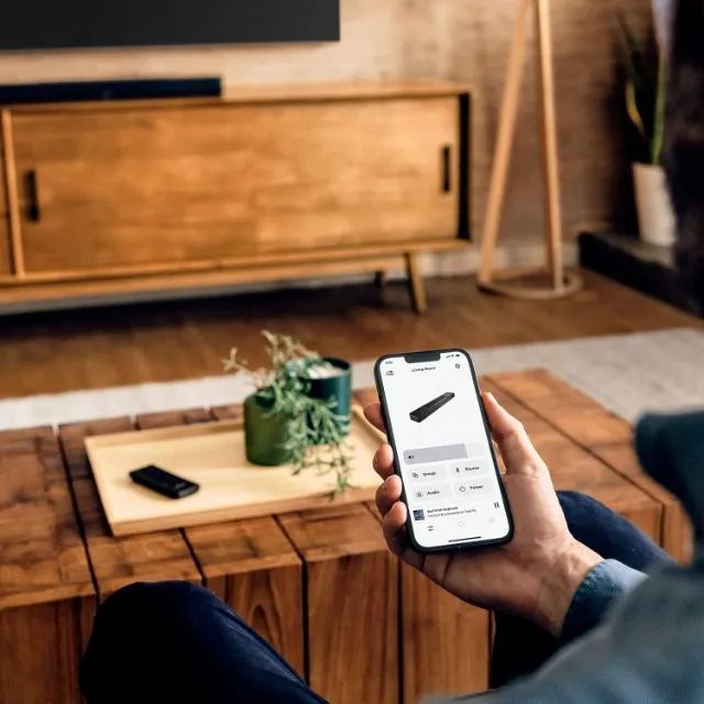 Bose - Smart Soundbar 600 with Dolby Atmos and Voice Assistant