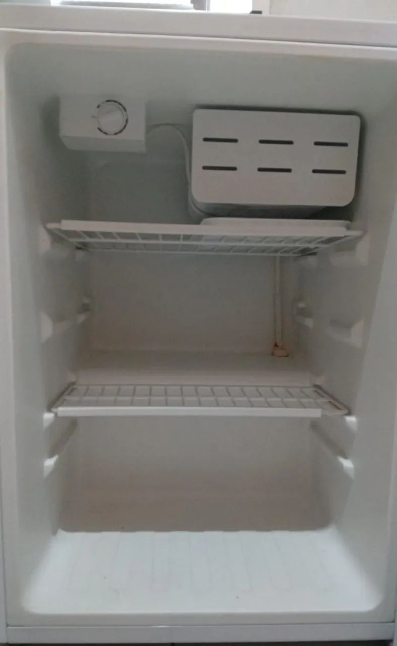 FRIGOBAR PHILCO 67L - Foto 3