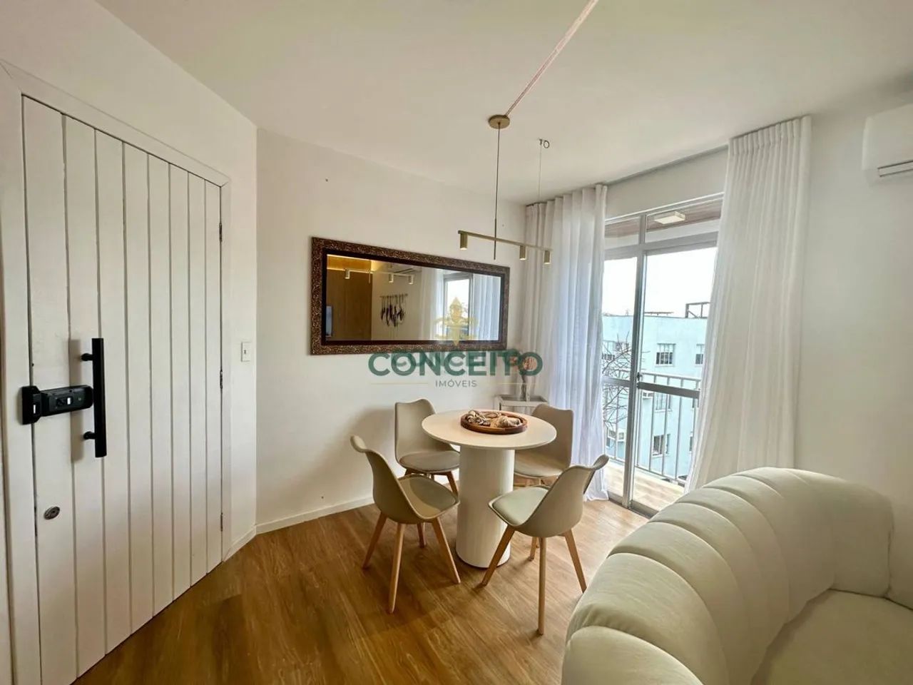 Apartamento à venda mobiliado, com 2 quartos - Abraão, Florianópolis - Foto 2