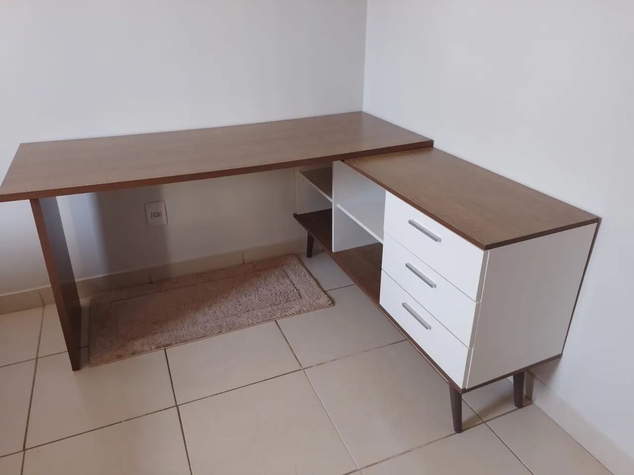 Mesa em L 3 gavetas