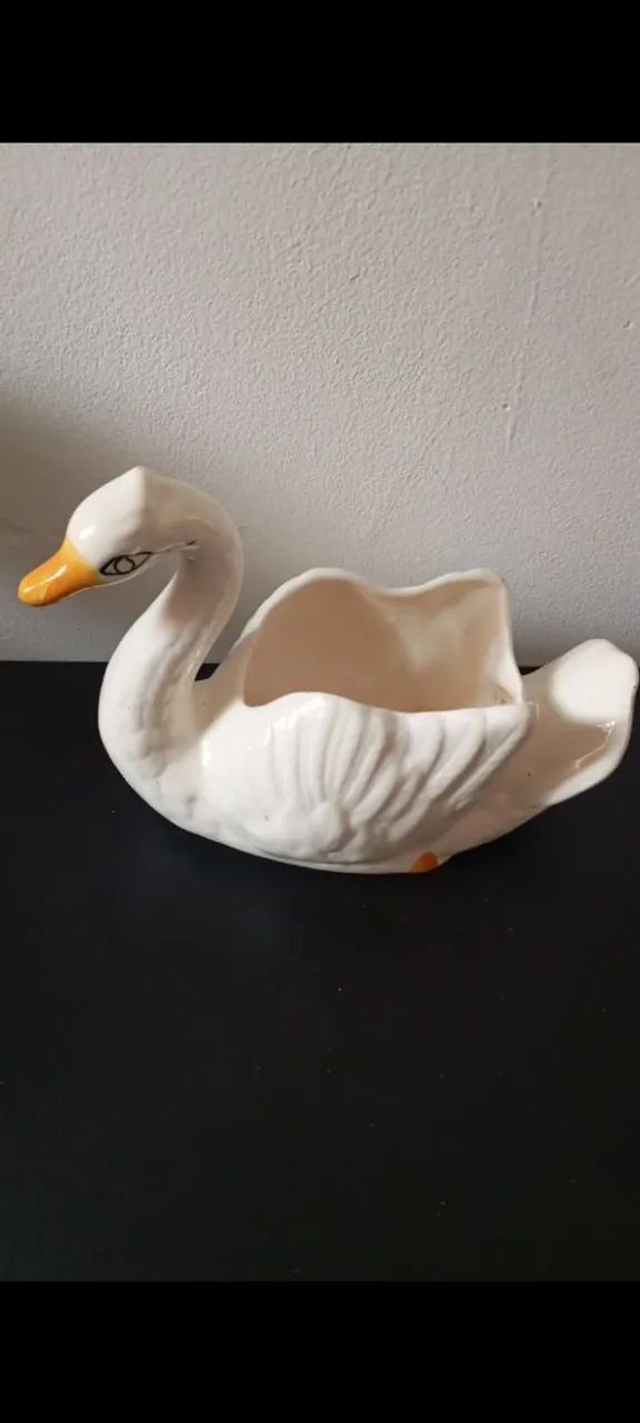 Vendo um cisne .17x22cm  perfeito 