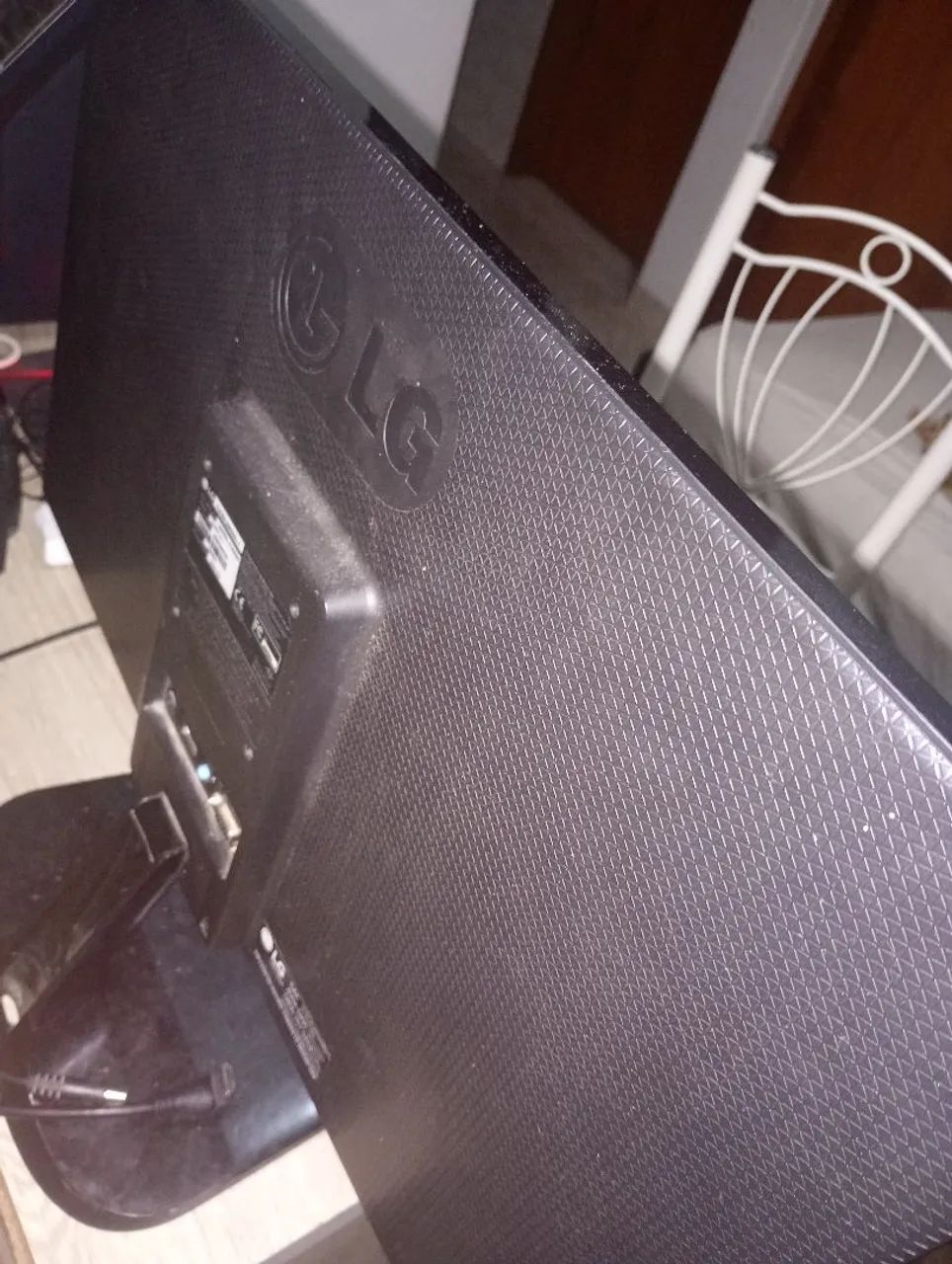 Monitor LG 24 polegadas Full hd 1080p com cabos inclusos - Foto 4