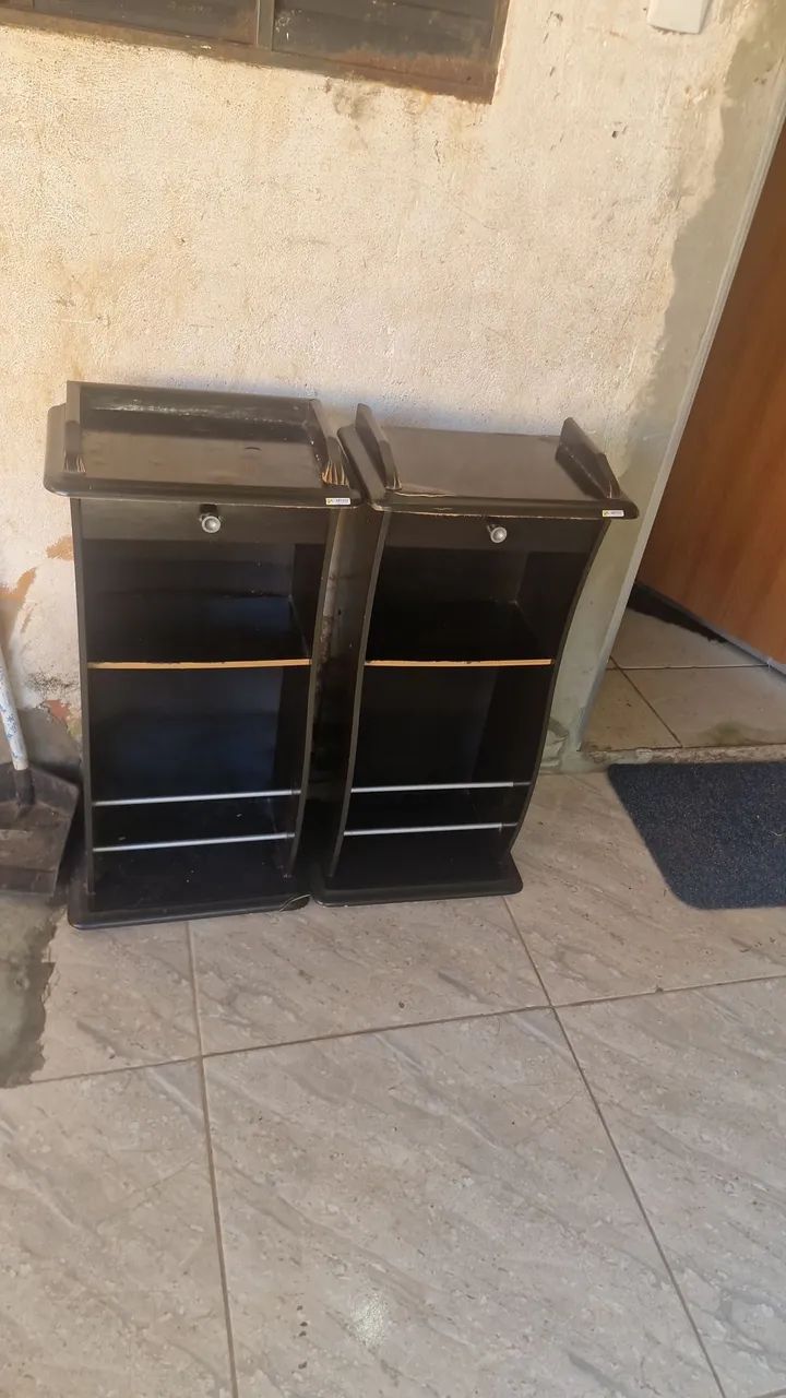 Criado mudo para cama de casal