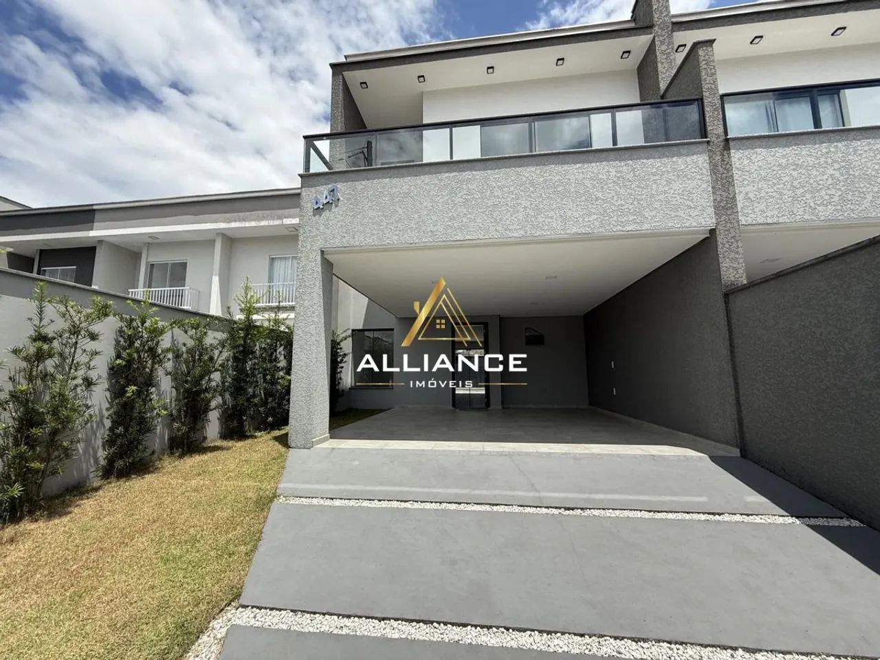 SOBRADO DUPLEX | TRÊS RIOS DO SUL