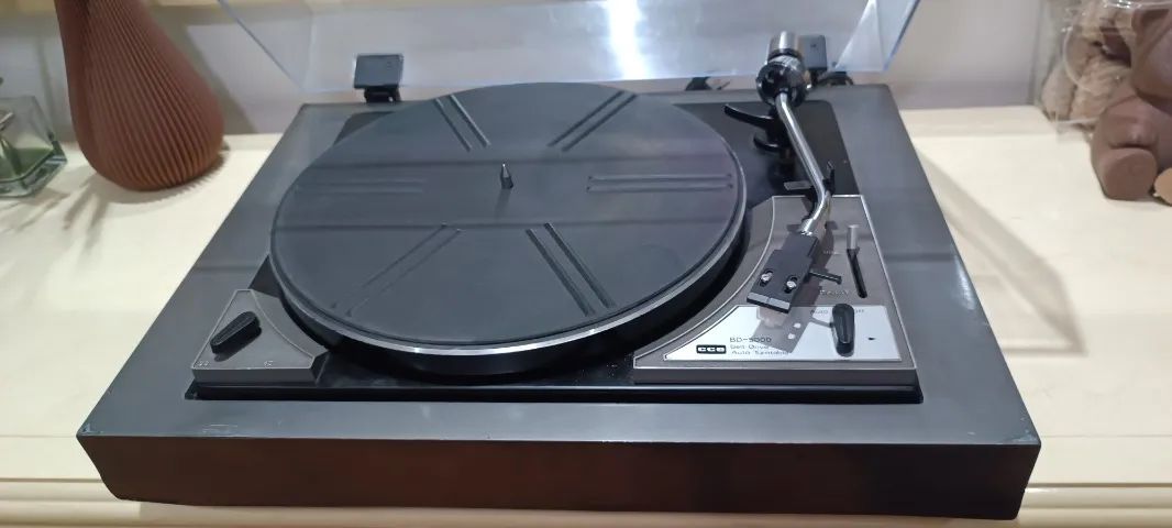 Toca disco CCE BD-5000 - Foto 2