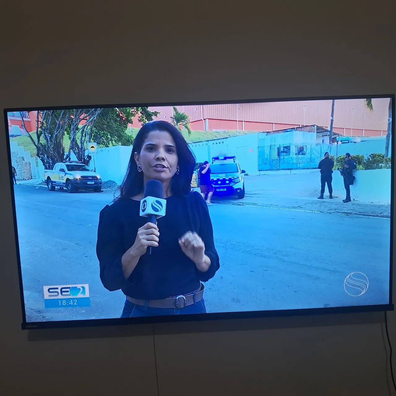 Smart tv toshiba 4k, 43 polegadas Bluetooth e comando de voz no controle  - Foto 5