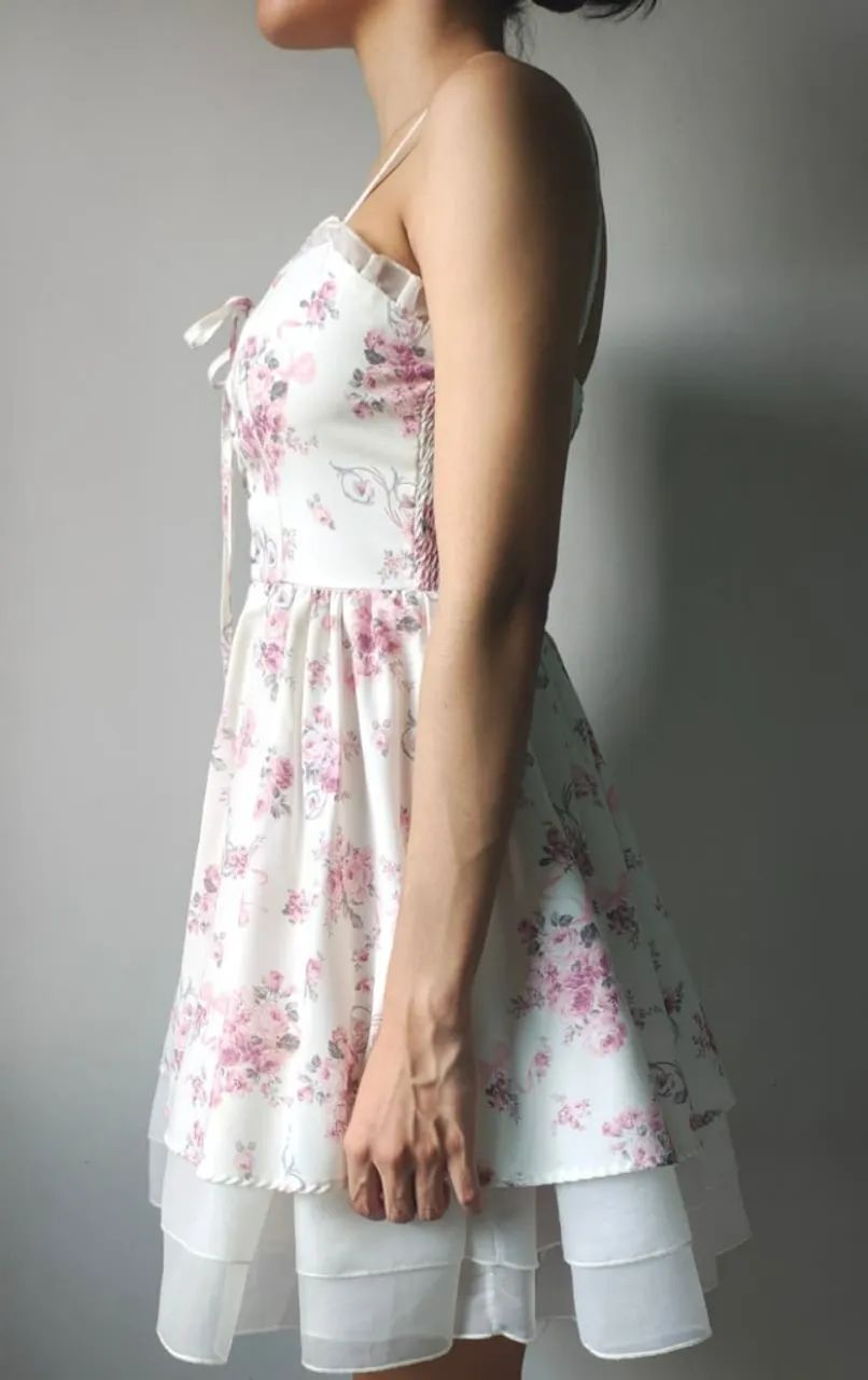 Vestido Floral Branco e Rosa *USADO* - Foto 2