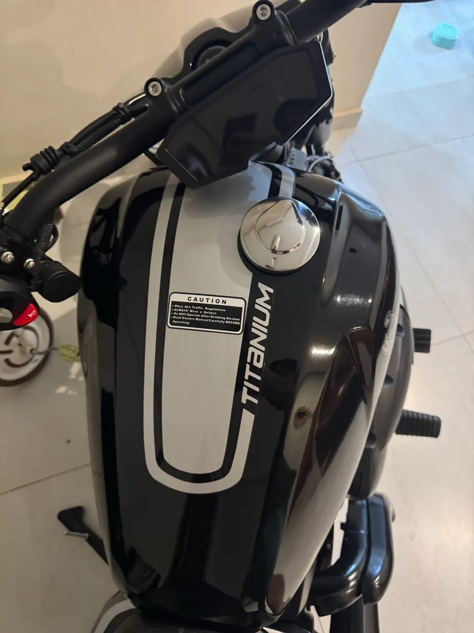 Moto V16 titanium 250  - Foto 2