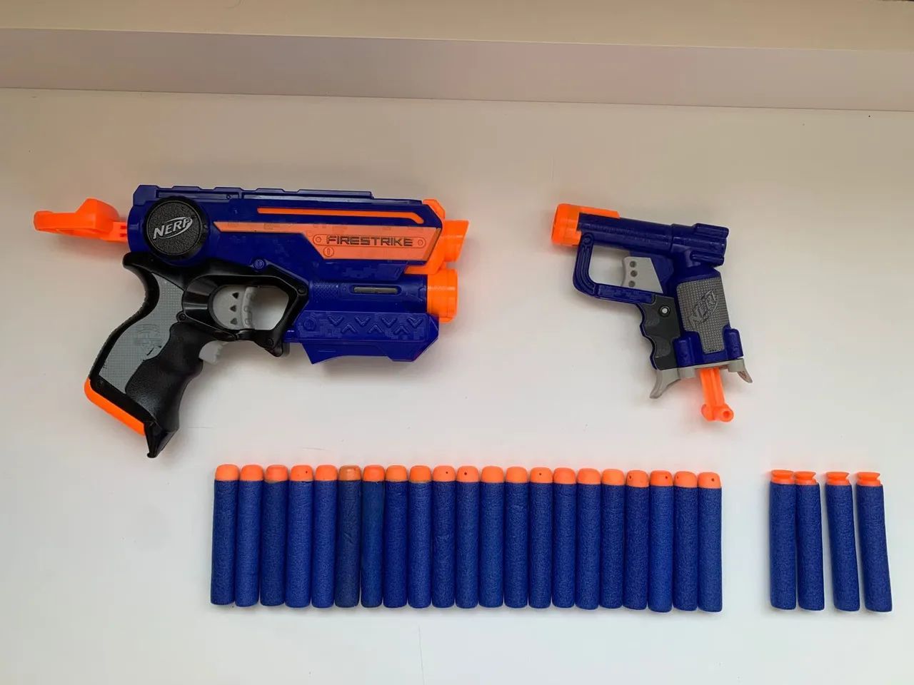 2 Nerfs (Firestrike e Nerf N-Strike) 24 munições - Foto 3