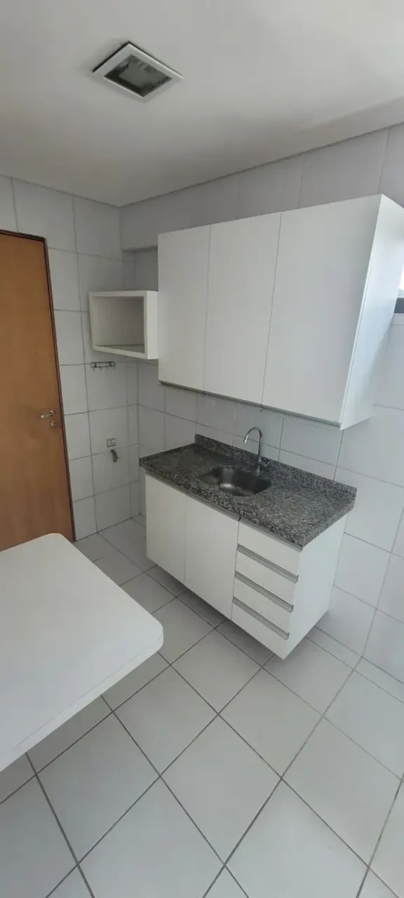 Edifício Lara para aluguel tem 63 metros quadrados com 3 quartos em Torre - Recife - PE - Foto 4