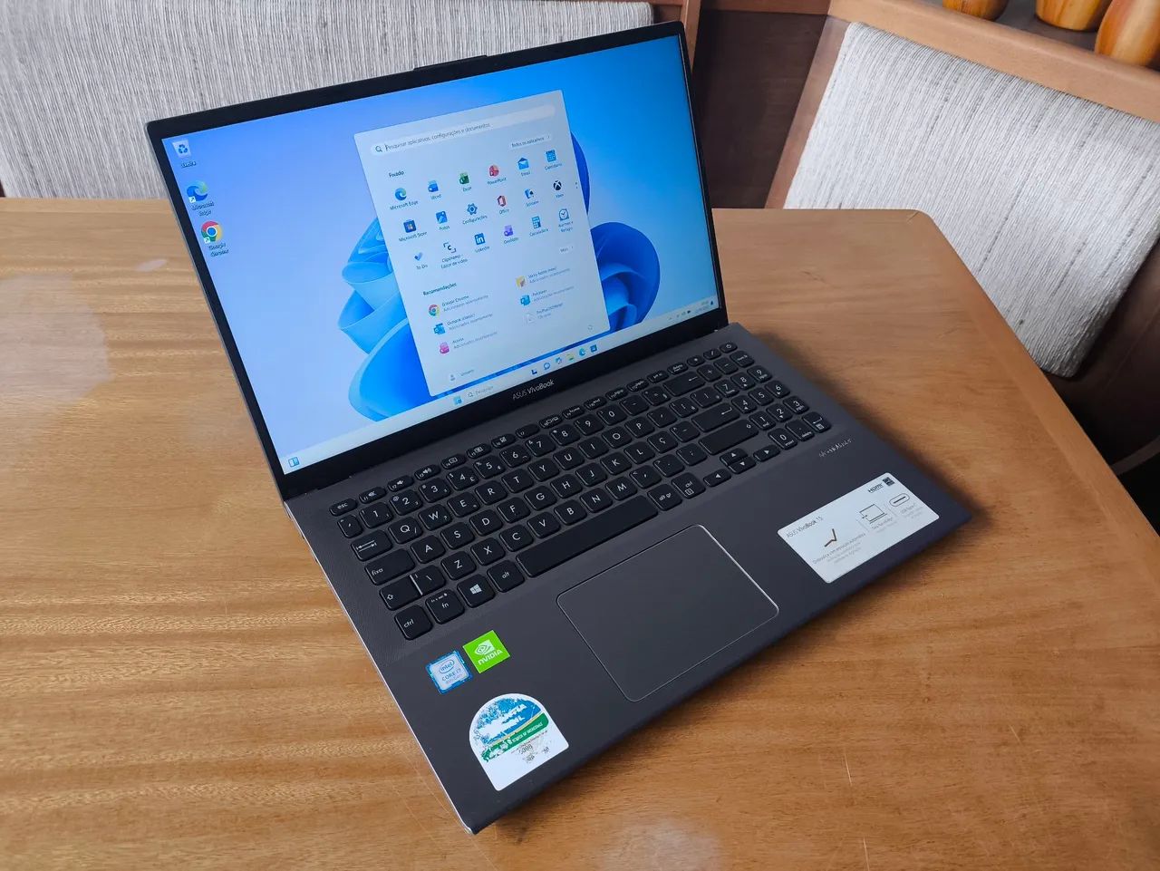 Notebook Asus i7- 8th, NVIDIA GeForce, SSD M2 nvme + HD, 8 GB de RAM, Windows 11