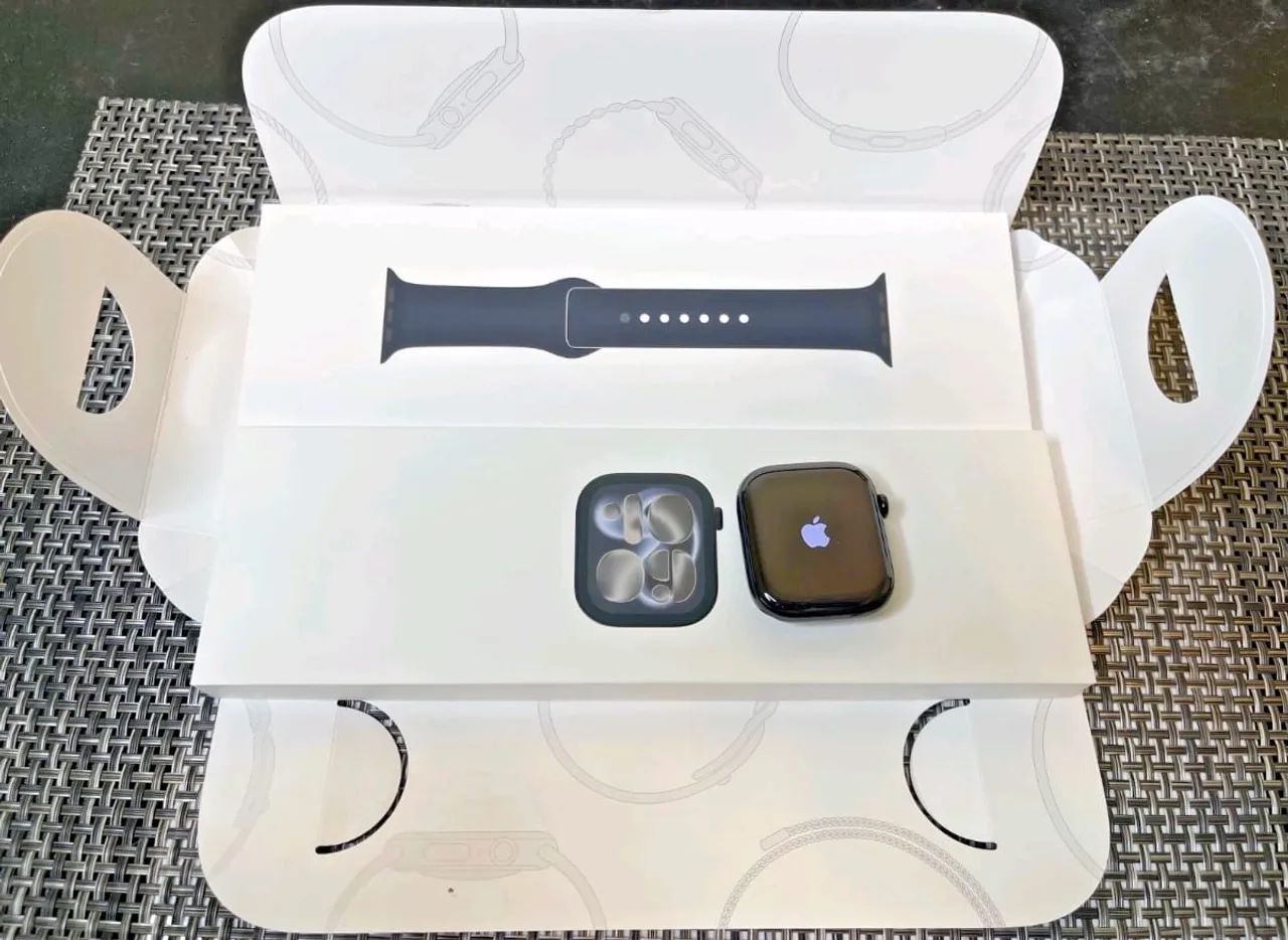 Apple Watch Series 11 46MM (GPS + 4G) - Jet Black - Foto 3