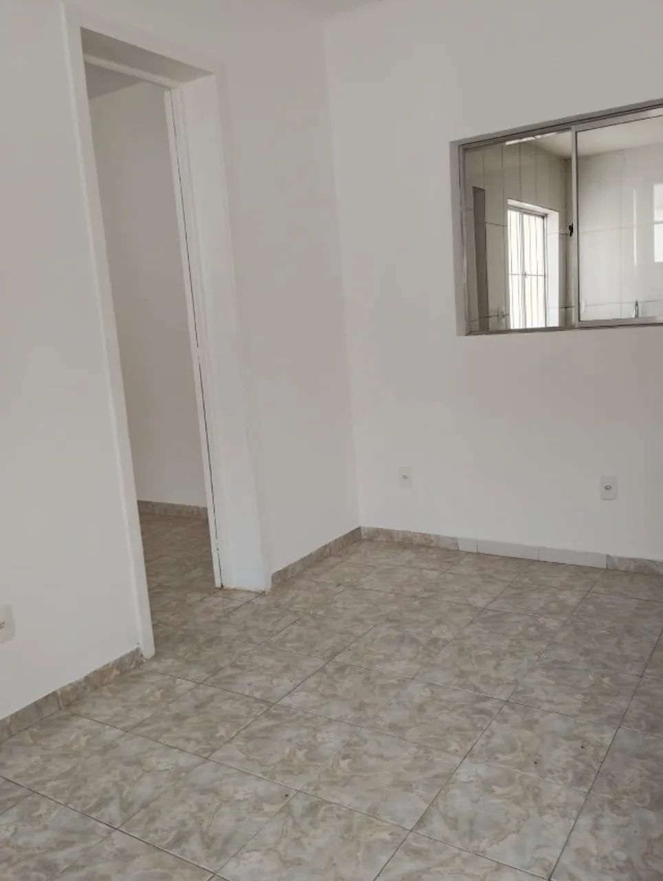 Aluguel - Casa em Bangu, 2 quartos 