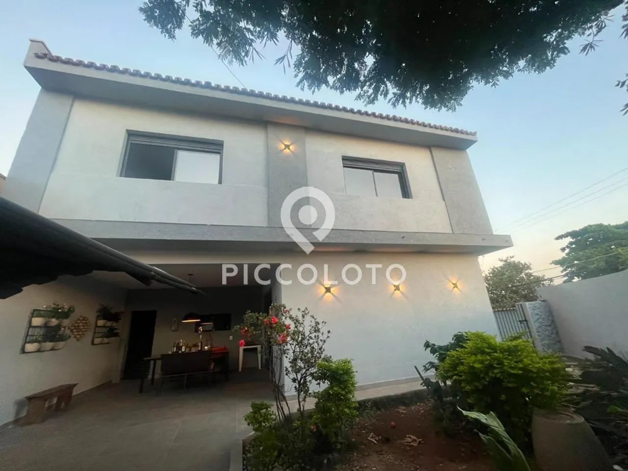 Sobrado à venda em Campinas, Vila João Jorge, com 4 quartos, com 234.5 m²